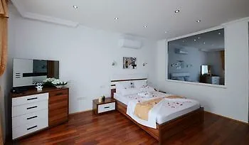 Prize Villa *