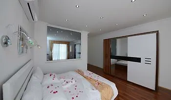 Villa Prize *